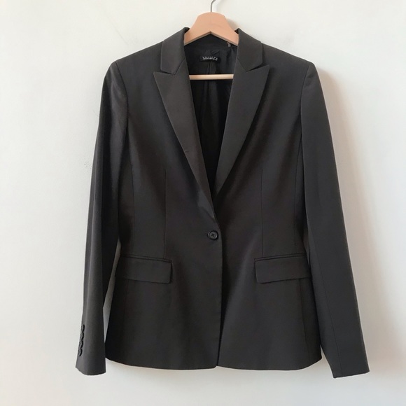 Tahari Jackets & Blazers - Tahari brown blazer